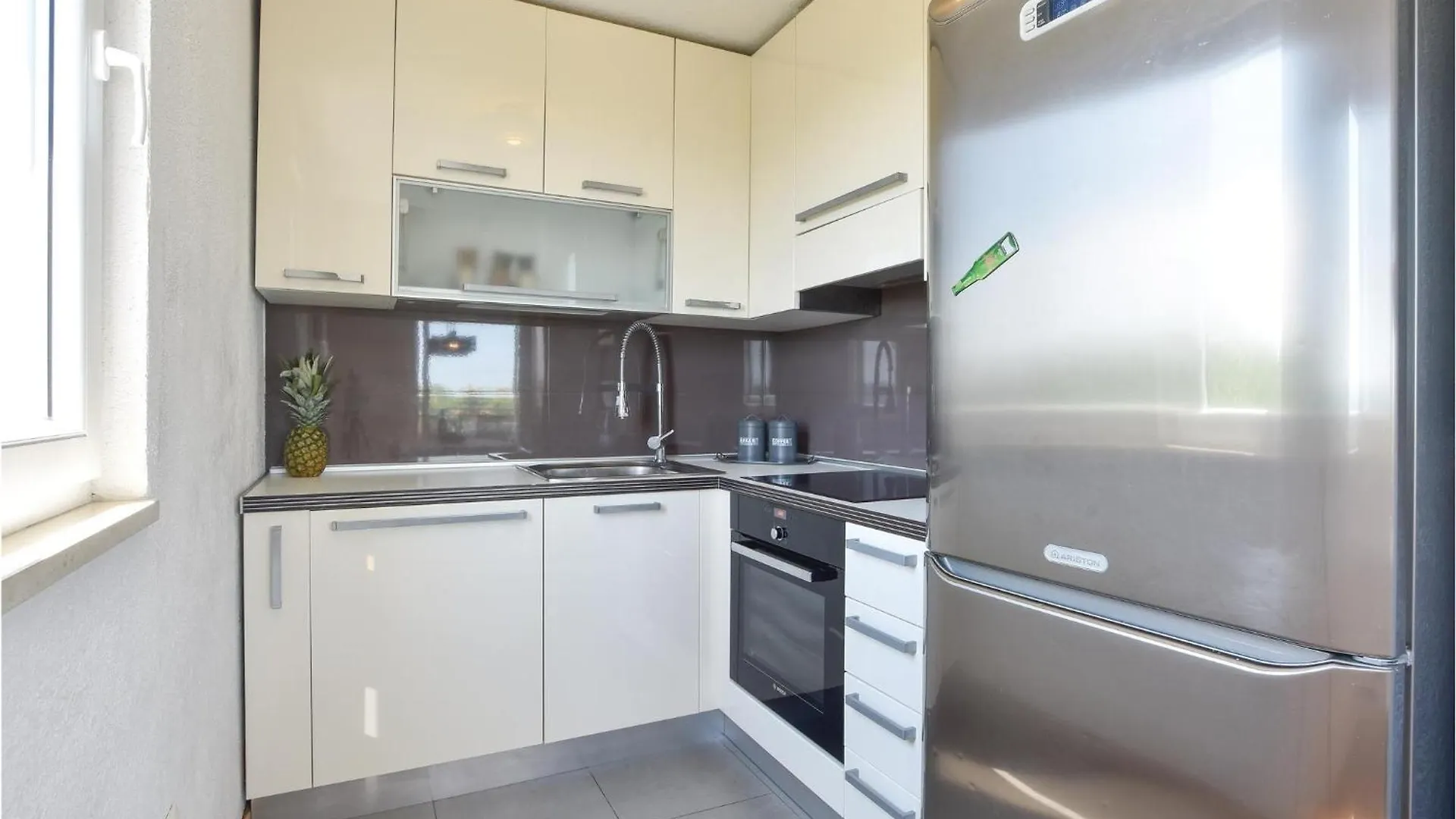 Beautiful Apartment In Kastel Luksic With Wifi Kastela