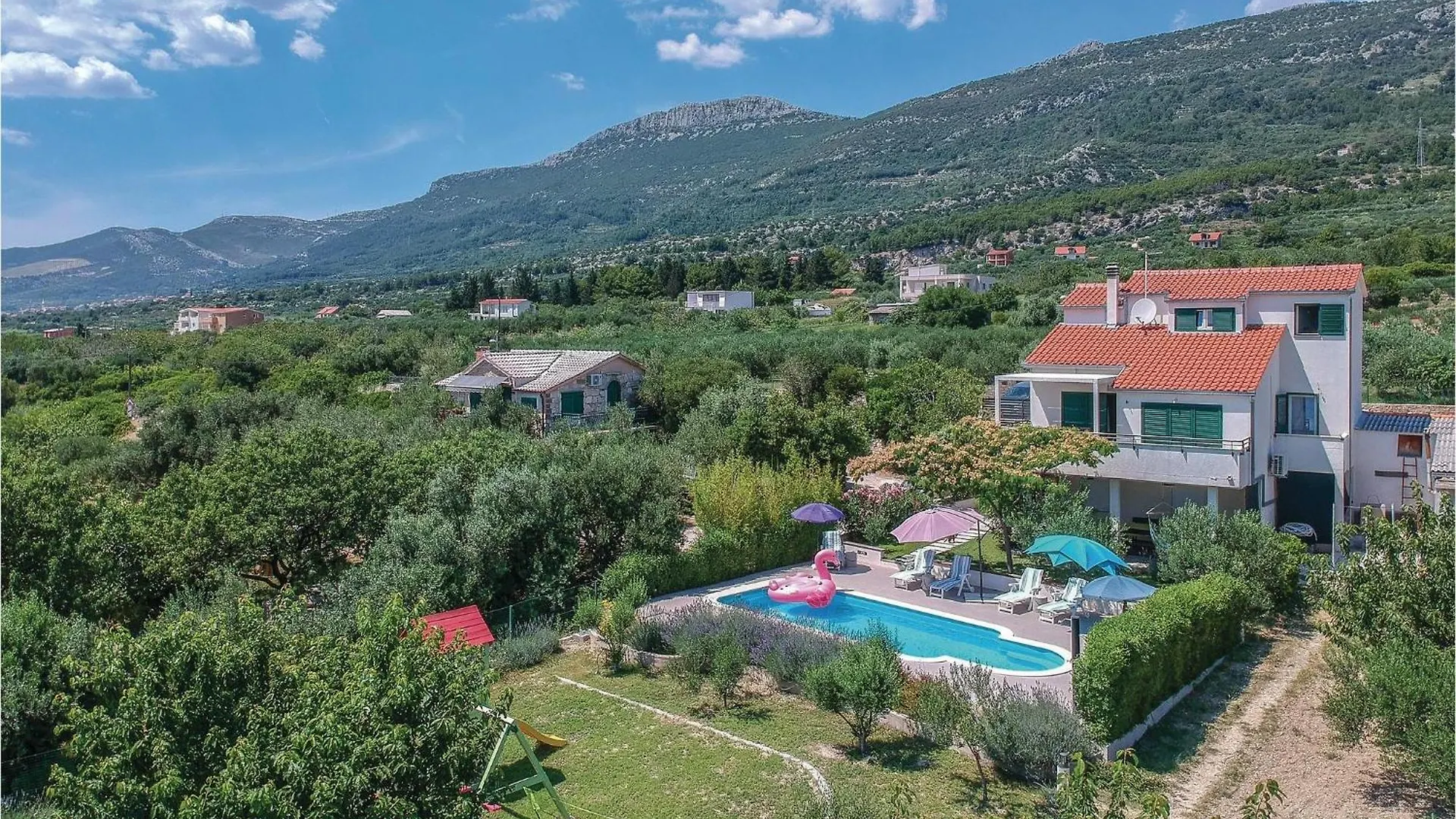 Beautiful Apartment In Kastel Luksic With Wifi Kastela Croatia